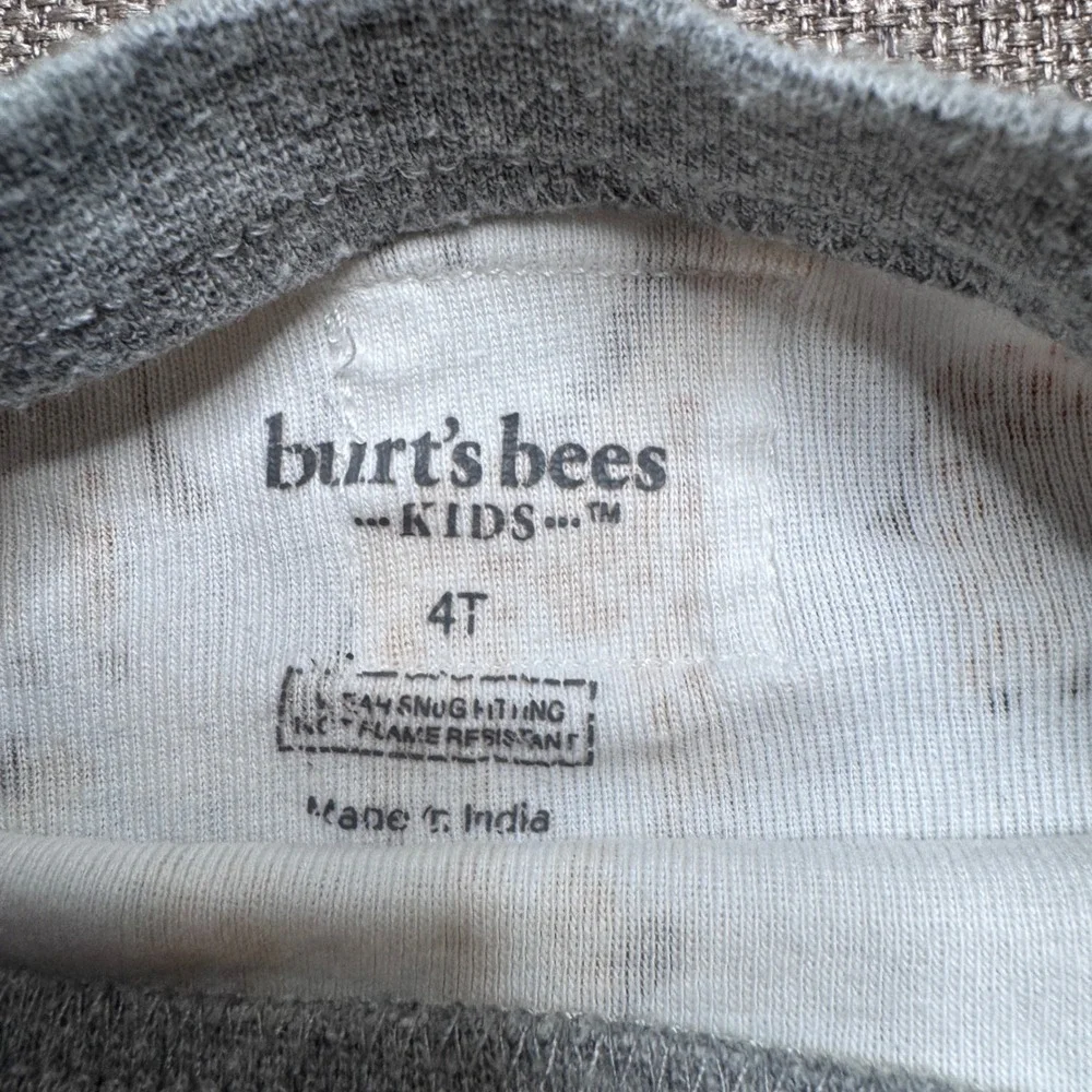 Burts Bees Kids Giraffe Print Organic Cotton Pajama Set White Gray 4T Snug Fit